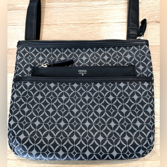 Fossil Crossbody/Shoulder Purse - Picture 1 of 10
